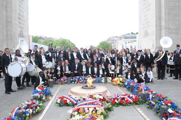 Pays de l&rsquo;Ourcq ► L&rsquo;école intercommunale de musique s&rsquo;est produite sous l&rsquo;Arc de Triomphe à Paris