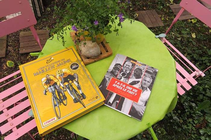 Idées de lecture ► Un centenaire et des footeux pas si idiots que l’on veut bien le dire