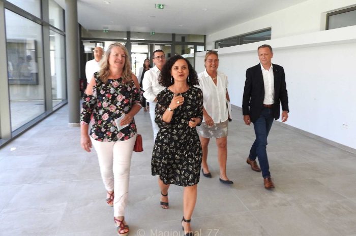 Montévrain ► Le collège Lucie-Aubrac : visite d’un établissement « symbole de l’éco-quartier »