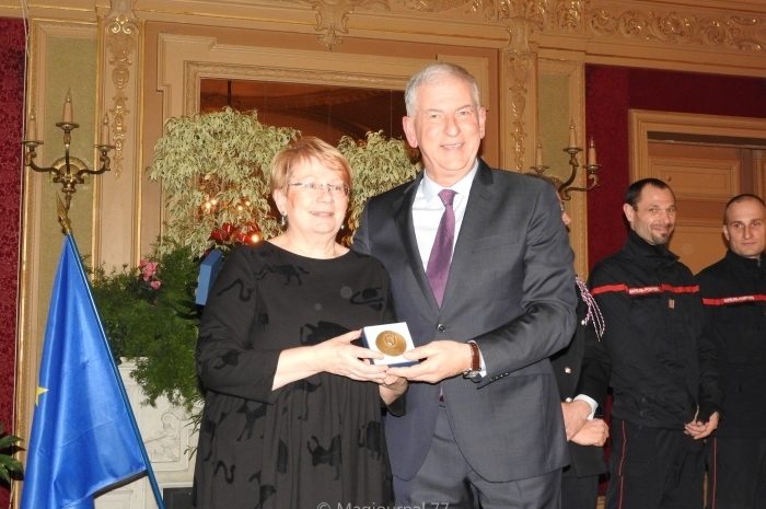  Lagny-sur-Marne ► Vœux du maire : les pompiers et les agents municipaux ont été mis à l’honneur [Vidéo]