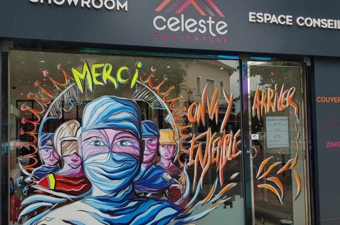 Chelles ► Une fresque créée sur la vitrine d’un commerce en hommage au personnel exposé au Covid