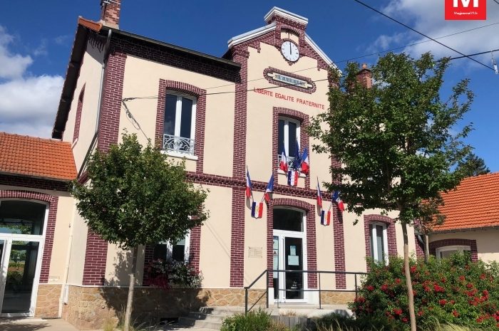 Villevaudé ► Le maire, Nicolas Marceaux, réclame 187 000 euros à la commune 