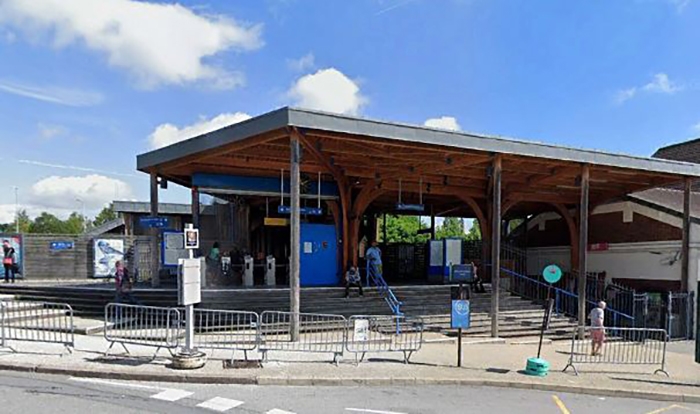 Vaires-sur-Marne ► Des usagers empêchent un jeune homme de se jeter sous le train