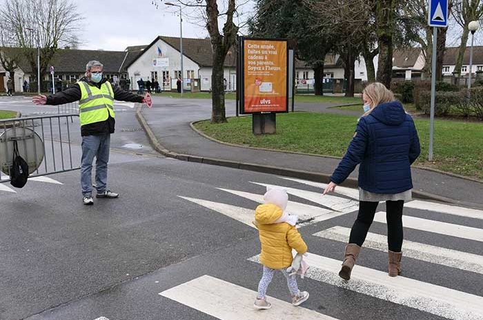 Saint-Pathus ► Opération Papy-trafic : le nouvel agent a pris son service à l&rsquo;école Vivaldi