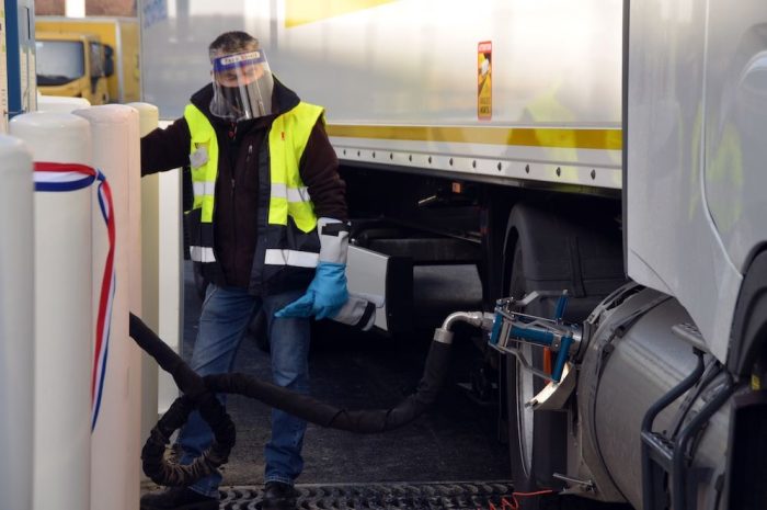 Chelles ► La Poste accueille la première station de gaz naturel véhicule 