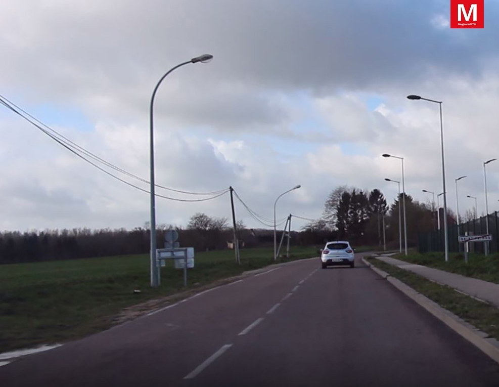 L'avion s'est écrasé en bordure de la rue de Noëfort, dimanche 18 avril. (Illustration)