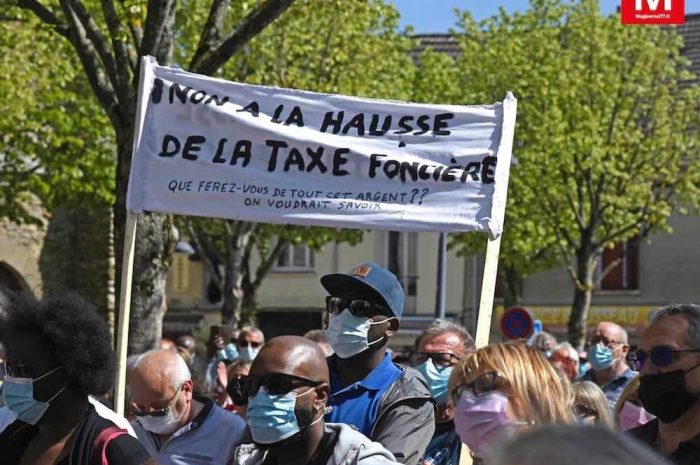 Dammartin-en-Goële ► [Vidéo] Trois cents personnes manifestent après l’annonce de l’augmentation de la taxe foncière