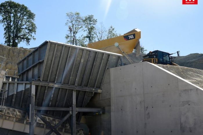 Villevaudé ► [Vidéo] Placoplatre : un convoyeur de 4,5 km transporte le gypse de la carrière du Bois Gratuel jusqu’à l’usine de Vaujours