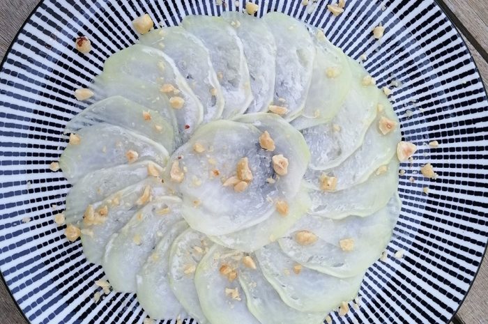 La recette du week-end, par Sandrine Mateo ► Le chou-rave en carpaccio, la fraîcheur et les vitamines ensemble