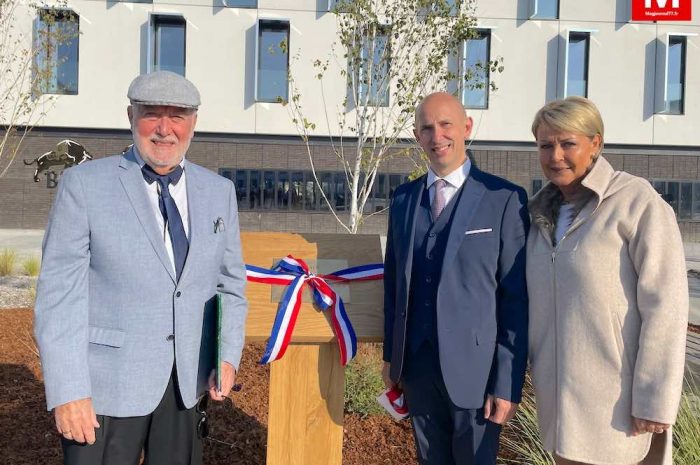 Chanteloup-en-Brie ► [Vidéo] Place Gérard Willaume : la Ville rend hommage à son ancien maire 