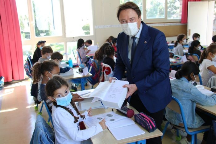 Roissy-en-Brie ► La Ville offre trois cents dictionnaires aux élèves des classes de CE2 