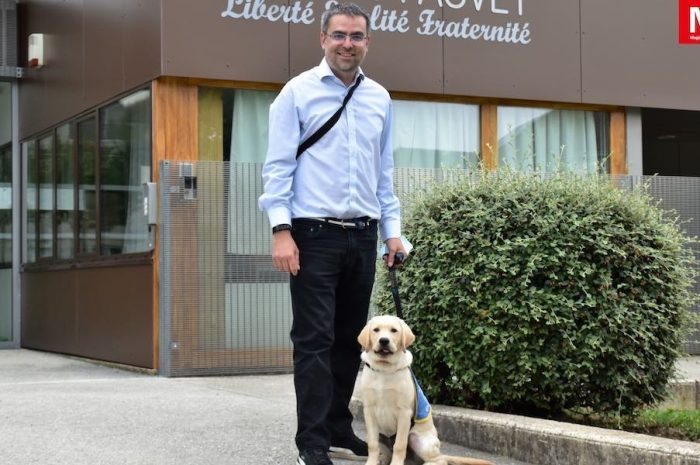 Magny-le-Hongre ► [Vidéo] Un parent d’élève et son chien guide d’aveugle n’ont pas pu entrer dans l’école