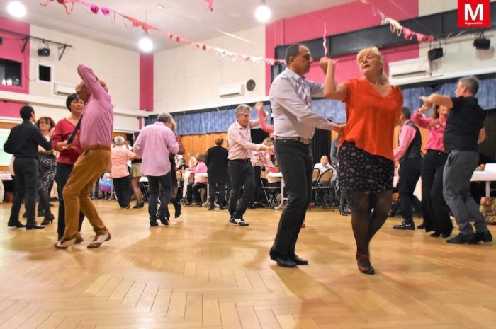 Saint-Mard ► [Vidéo] Les danseurs solidaires ont coloré la piste pour Octobre rose