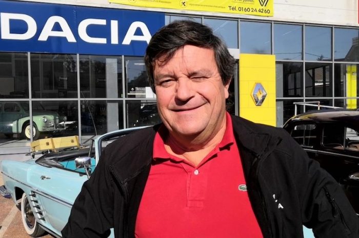 La Ferté-sous-Jouarre ► [Vidéo] Les Luz&rsquo;anciennes ont exposé leurs voitures anciennes au garage Renault 