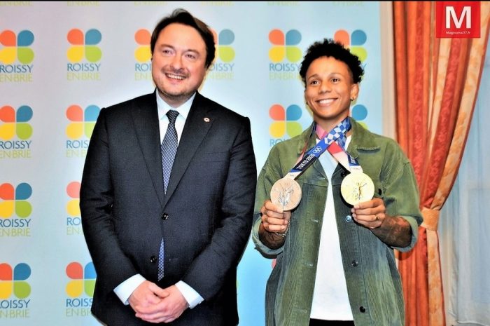Roissy-en-Brie ► [Vidéo] Amandine Buchard : la championne olympique de judo a reçu la médaille de la Ville