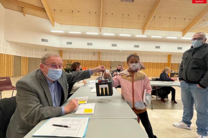 Le Mesnil-Amelot ► [Vidéo] Les enfants de la commune ont reçu leur cadeau de Noël