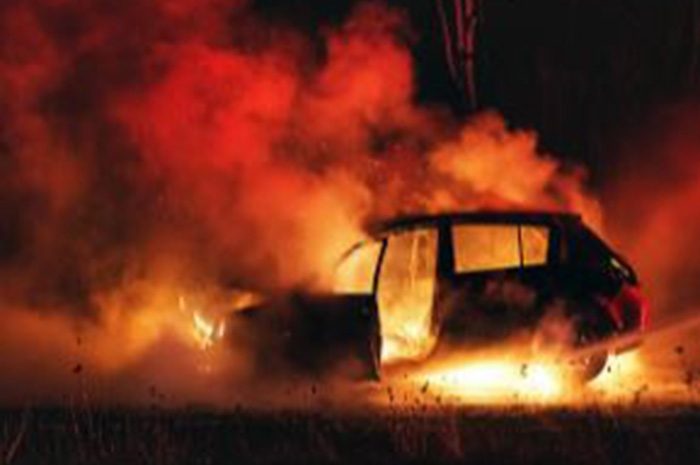 Seine-et-Marne ► Voitures brûlées, feux de poubelles et tirs de mortiers ont perturbé le réveillon