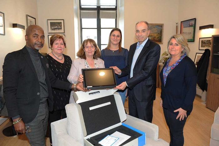 Meaux ► Le Rotary Club offre une tablette oculaire pour l&rsquo;école Luxembourg