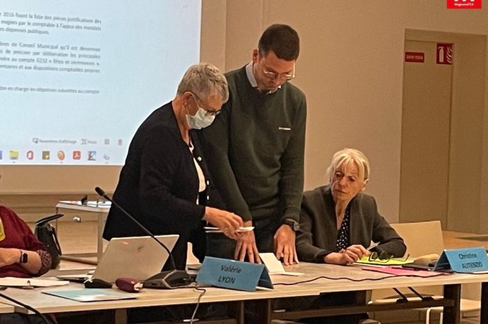 Crécy-la-Chapelle ► [Vidéo] Investissements « démesurés » : le budget rejeté au conseil municipal fragilise le maire 