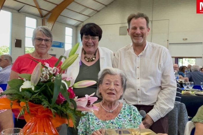 Saint-Pathus ► [Vidéo]  Andrée, la doyenne de la ville, a été a été mise à l’honneur au banquet des seniors