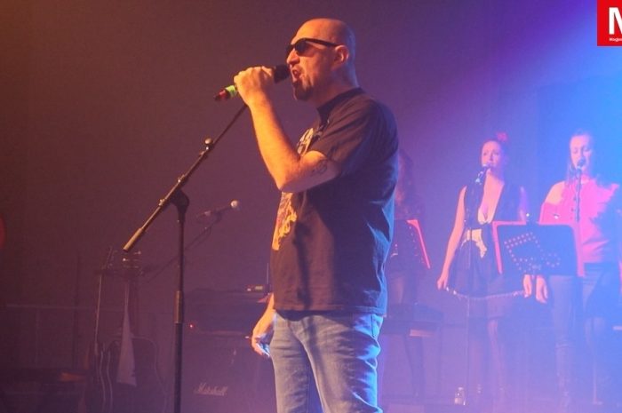 Crégy-lès-Meaux ► [Vidéo] Jean-Charles Griffoni a fait revivre Johnny Hallyday par sa voix et la reprise des meilleurs titres du « patron »