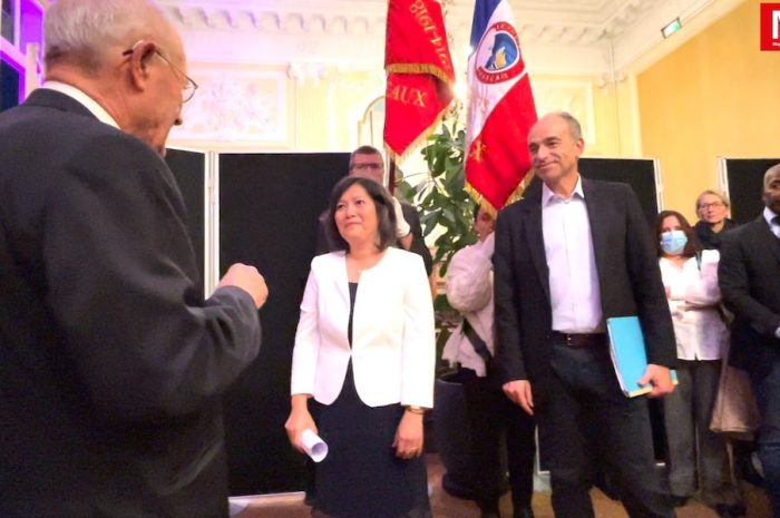 Meaux ► [Vidéo] Thi-My Gosselin de l’association Signes et Paroles a reçu la distinction de l’ordre national du Mérite 