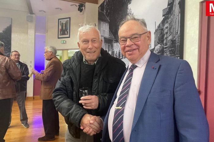 Croissy-Beaubourg ► [Vidéo] Fête du beaujolais : le maire et son équipe ont rencontré les habitants 