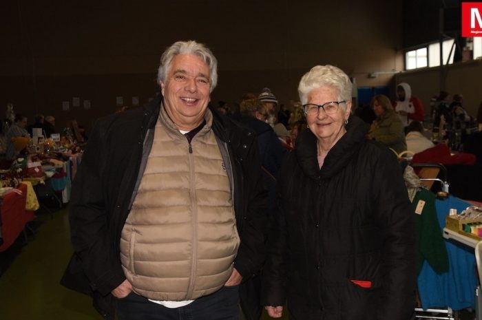 Charny ► [Vidéo] Le marché de Noël, bien à l’abri dans la salle des fêtes municipale, a attiré la foule