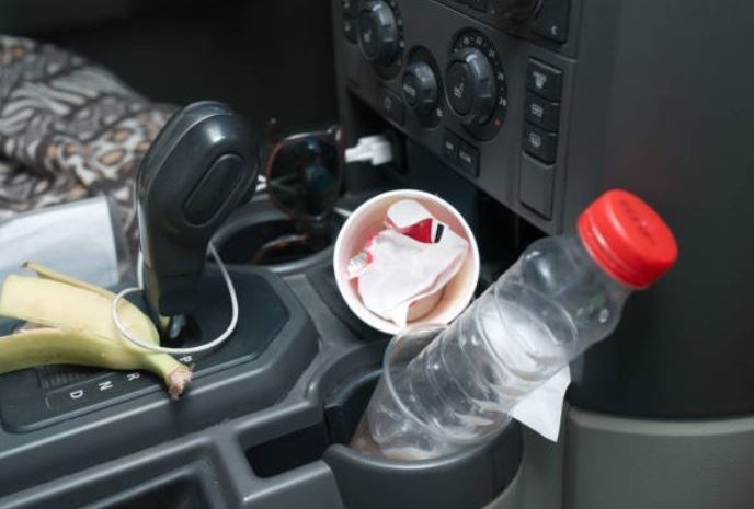 Claye-Souilly ► Ivre, il jetait les détritus de sa voiture sur la chaussée