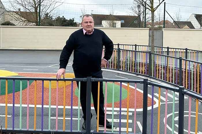 Le Mesnil-Amelot ► [Vidéo] Manque d’effectifs, fermeture de classe : pour pallier la désertification scolaire, le maire ouvre l’école aux enfants d’autres communes