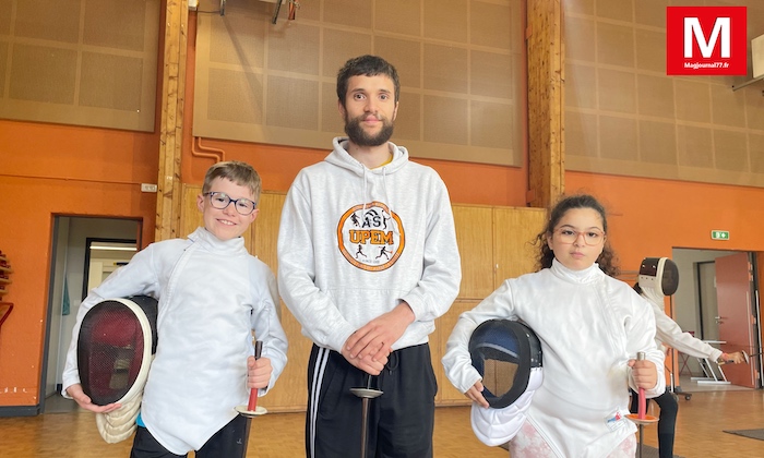 Rouvres [Vidéo] : Sébastien Petiot, champion de France des maîtres d’armes, enseigne l’escrime à la salle polyvalente