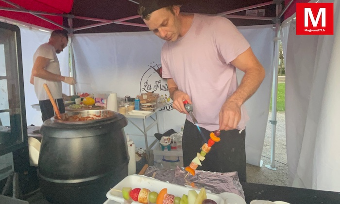 Bussy-Saint-Georges - [Vidéo] Soirée des food-trucks : les visiteurs ont découvert de nouvelles saveurs 
