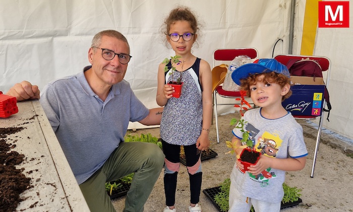 Meaux [Vidéo] : Au jardin Bossuet, les enfants ont appris l’art du rempotage