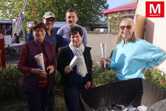 Montgé-en-Goële  [Vidéo] : Un goûter aux châtaignes s'est ajouté aux animations de la fête foraine