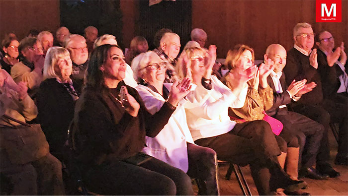 Saint-Mard [Vidéo] : Chansons, humour et transformisme ont saupoudré de magie le goûter des anciens