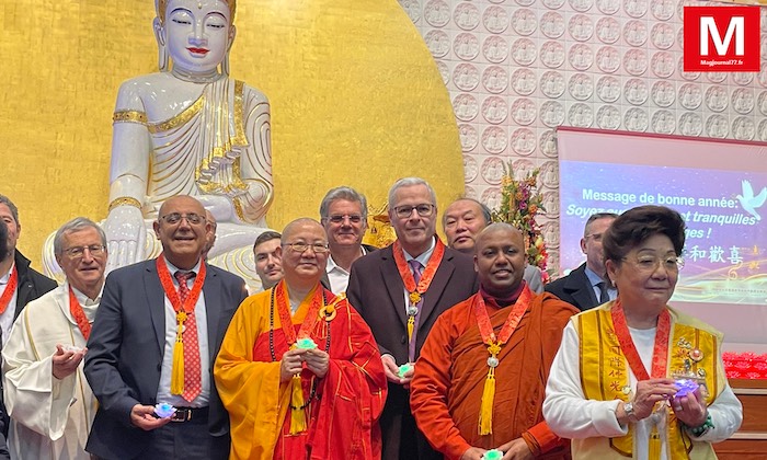 Bussy-Saint-Georges ► [Vidéo] Esplanade des Religions et des cultures : les représentants des cultes ont prié pour “éclairer les ténèbres” 