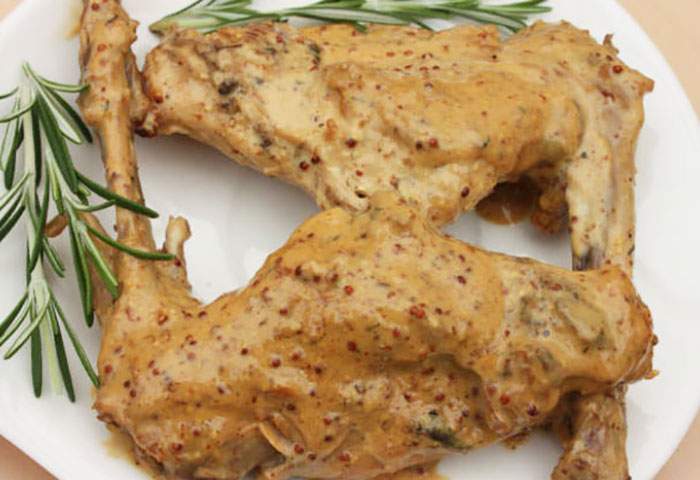 La recette du week-end : Le lapin à la moutarde, c'est l'eau à la bouche et un parfum de bonne cuisine traditionnelle