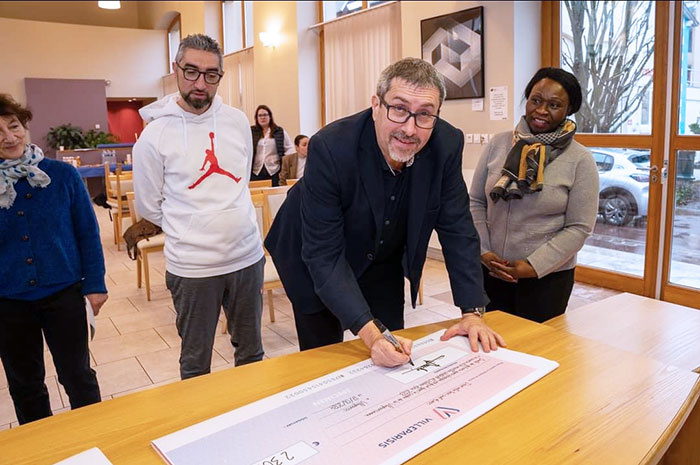 Villeparisis : La Ville a remis un chèque au comité de défense de la gynécologie médicale