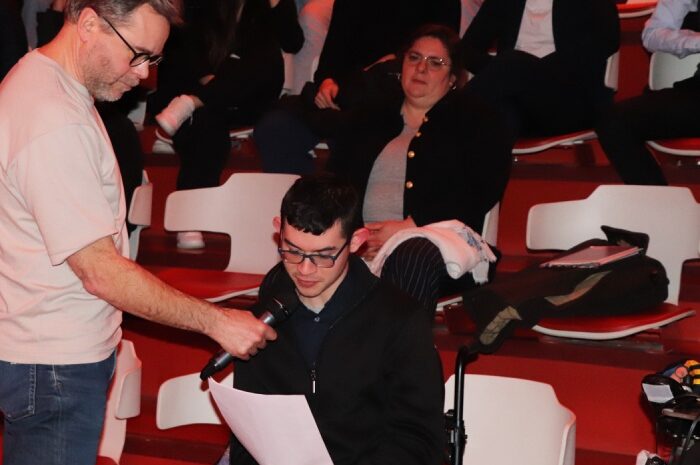 Meaux ► Lycée Charles-Baudelaire : l’acteur Guillaume de Tonquédec a rencontré les élèves pour des « Lectures à voix haute »