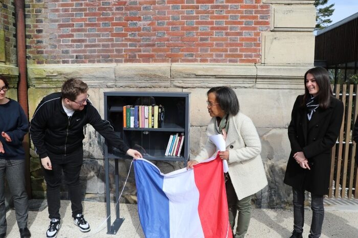 Othis ► La boîte à lire du parc de la Mairie a été inaugurée