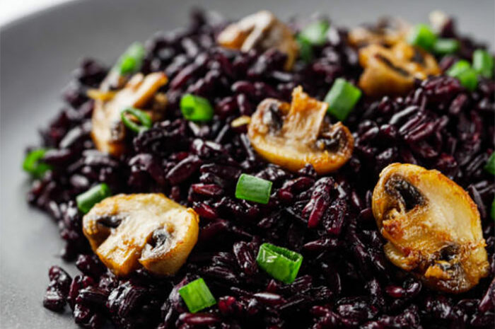 La recette du week-end ► Le riz sauté au boudin noir, oignons frais et ciboule : ça entre dans le budget