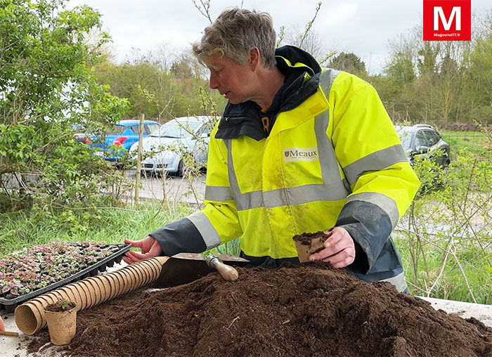 Meaux [Vidéo] - Tous au compost : avec l'association Arile au jardin de cocagne Saint-Faron, le Pays de Meaux a initié aux plantations et au compostage de proximité