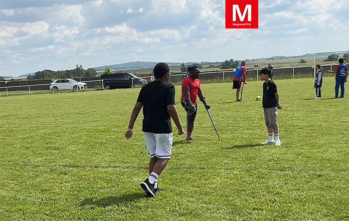 Charny ► [Vidéo] Engagement et esprit sportif : les collégiens ont rencontré les champions du handifoot français